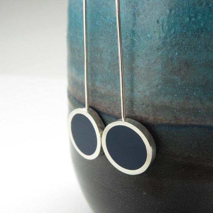 Artwork by Gloucestershire Guild of Craftsmen